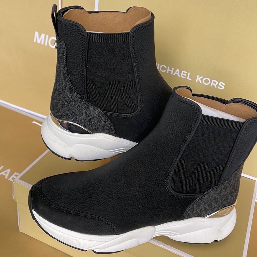 Michael Kors Katrina Bootie Tumbled Leather 49R2KAFE5L Black - Picture 11 of 16